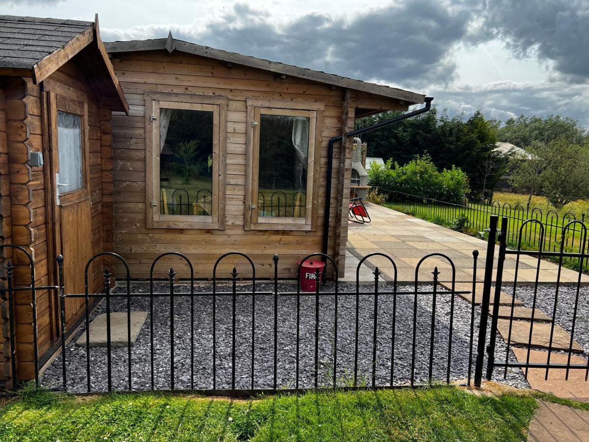 Chalet Silver Springs Farm Dingestow